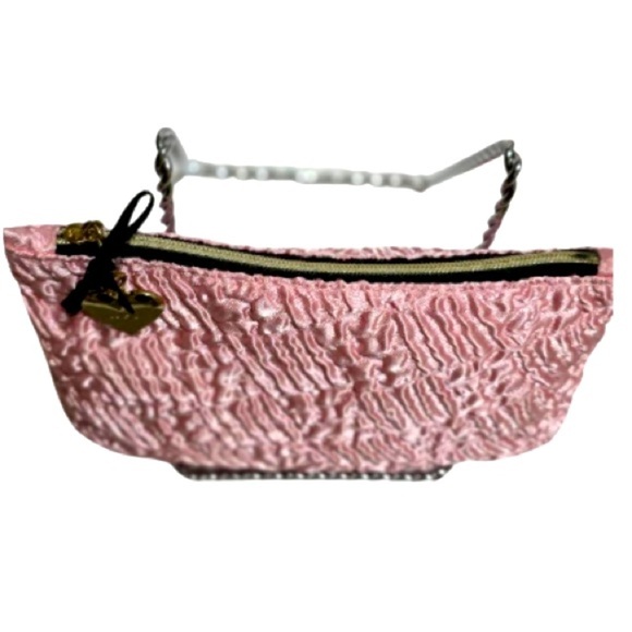 Ipsy Glam Bag February 2024 Elegant Pink Textured Women's Cosmetic Bag - Picture 3 of 7